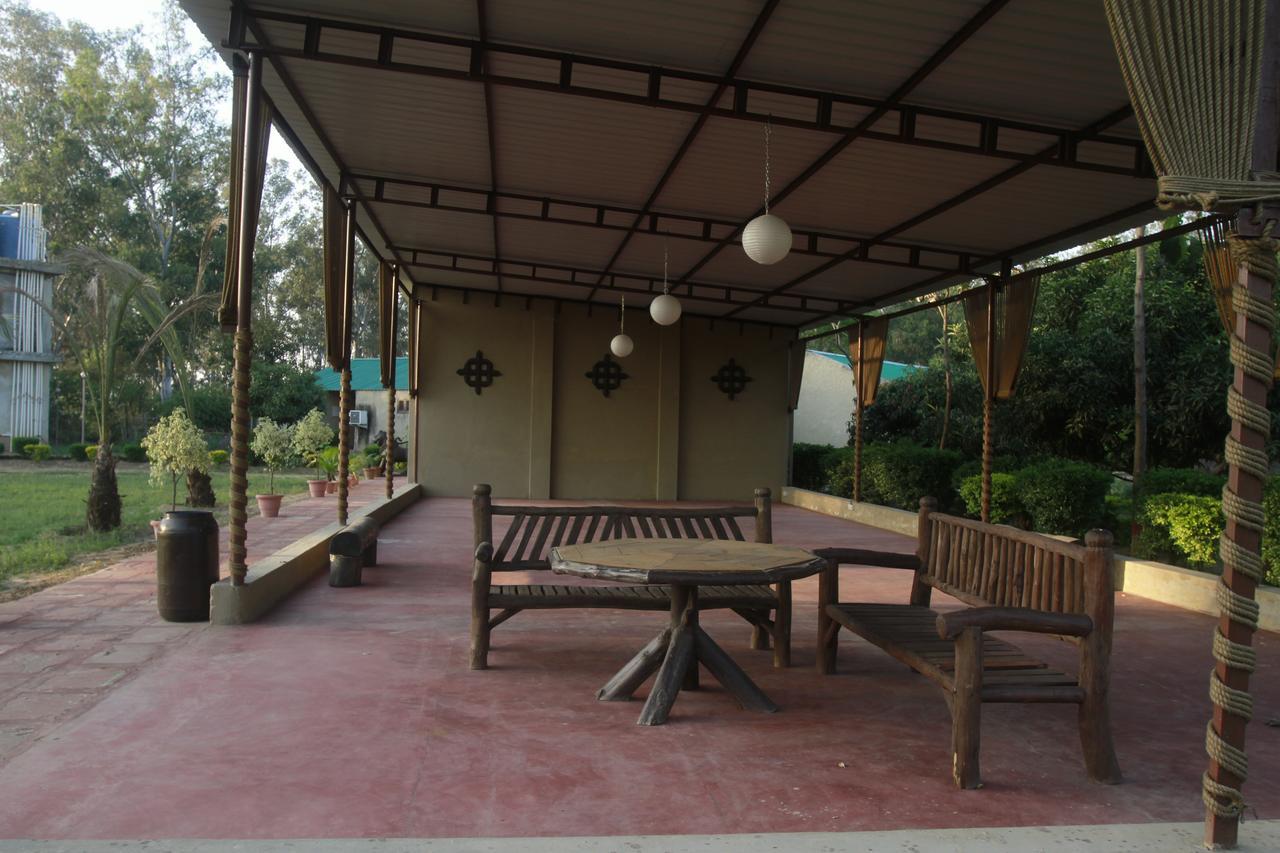 Hôtel Dr. Sudha'S Ayurveda à Muzaffarnagar Extérieur photo